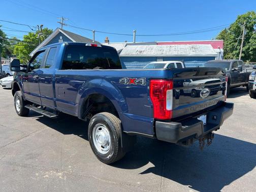 Blue Jeans Metallic 2017 Ford F-250 XL