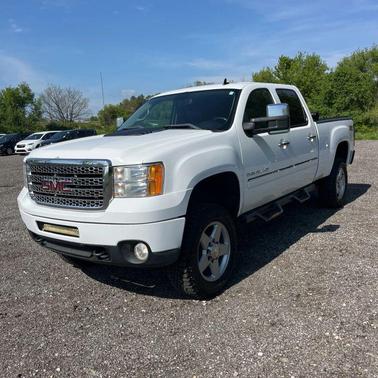 Summit White 2011 GMC Sierra 2500 Denali