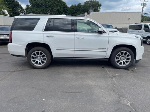 White 2017 GMC Yukon Denali