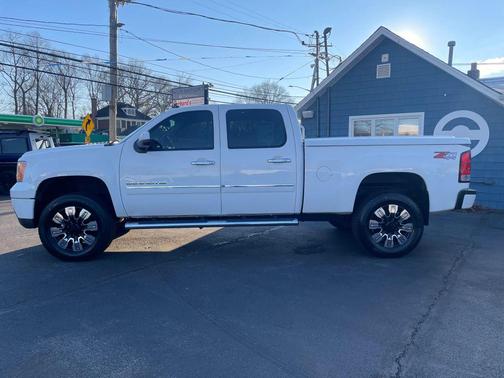 2011 GMC Sierra 2500 Denali
