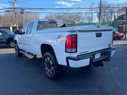 2011 GMC Sierra 2500 Denali
