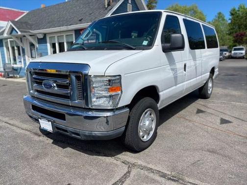 2012 Ford E350 Super Duty XLT