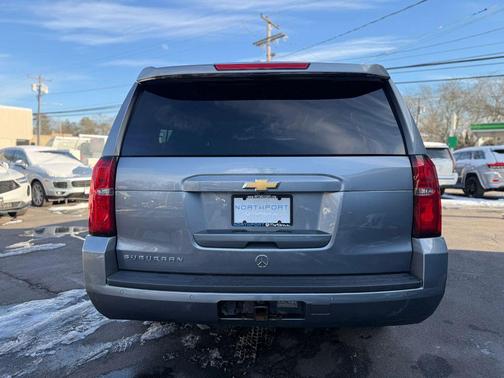 2018 Chevrolet Suburban LS