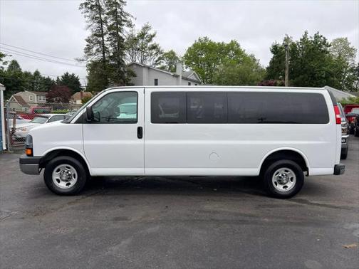 2016 Chevrolet Express 3500 LT