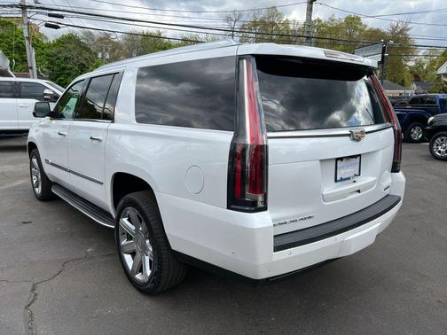 Crystal White Tricoat 2019 Cadillac Escalade ESV Sport