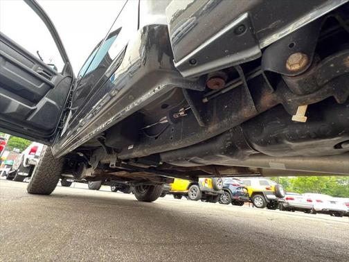 2017 RAM 3500 Tradesman Crew Cab 4x4 6'4' Box