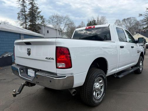 2018 RAM 2500 Tradesman Crew Cab 4x4 6'4' Box