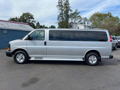 2013 Chevrolet Express 3500 LS