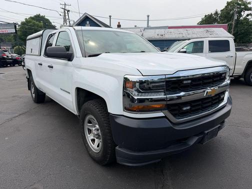 Summit White 2019 Chevrolet Silverado 1500 WT