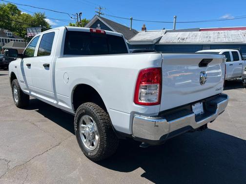 Bright White Clearcoat 2019 RAM 2500 Tradesman Crew Cab 4x4 6'4' Box