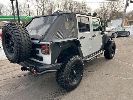 2011 Jeep Wrangler Unlimited Sahara