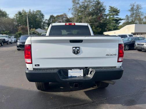 2018 RAM 2500 Tradesman Crew Cab 4x4 6'4' Box