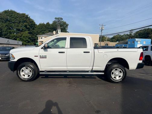 2018 RAM 2500 Tradesman Crew Cab 4x4 6'4' Box