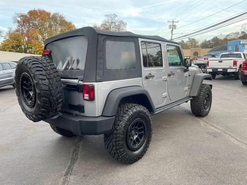 2016 Jeep Wrangler Unlimited Sport