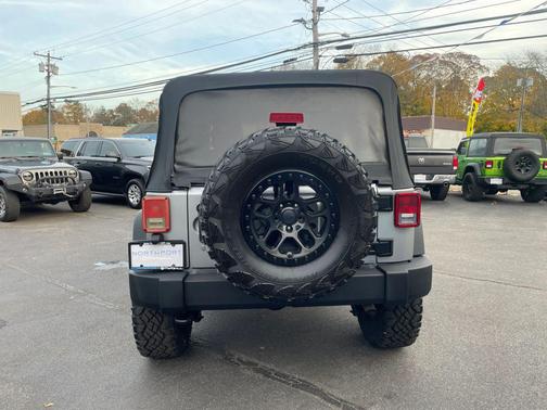 2016 Jeep Wrangler Unlimited Sport