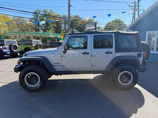 2016 Jeep Wrangler Unlimited Sport
