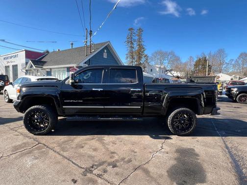 2016 GMC Sierra 2500 Denali
