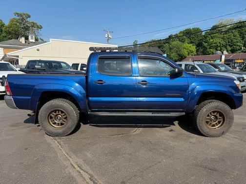 Blue Ribbon Metallic 2015 Toyota Tacoma Base