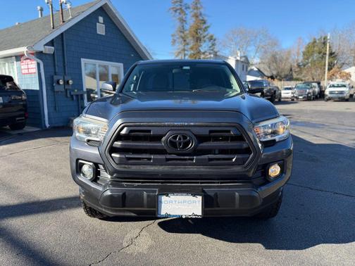 2017 Toyota Tacoma SR