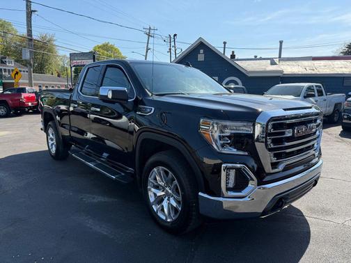 Onyx Black 2019 GMC Sierra 1500 SLT