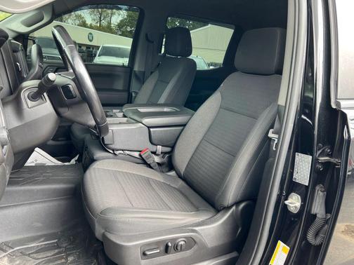 Black 2019 Chevrolet Silverado 1500 LT