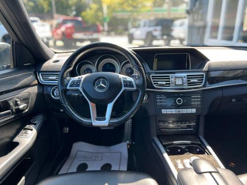 2016 Mercedes-Benz E-Class E 350 4MATIC Sedan 4D