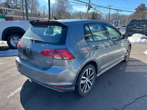 2015 Volkswagen Golf Auto TSI SE
