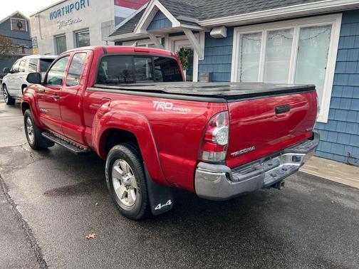 2014 Toyota Tacoma Base
