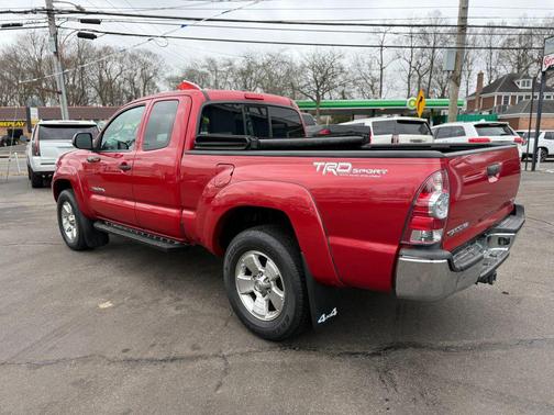 2014 Toyota Tacoma Base