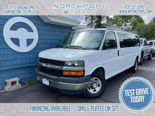 2017 Chevrolet Express 3500 LT