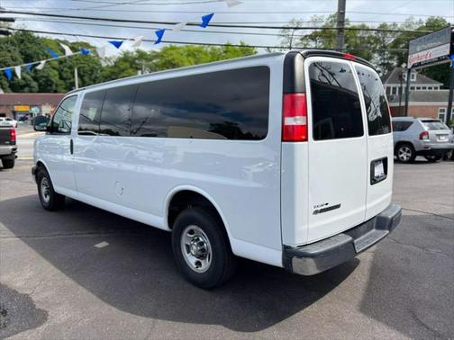 2017 Chevrolet Express 3500 LT