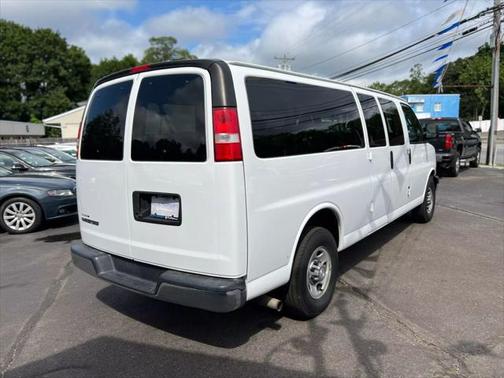 2017 Chevrolet Express 3500 LT