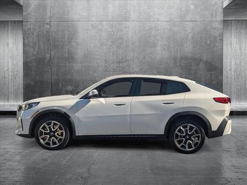2025 BMW X2 xDrive28i