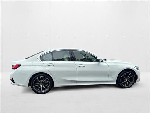 2022 BMW 330 xDrive