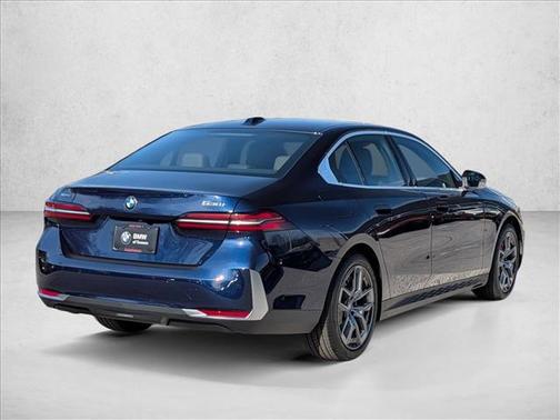 Tanzanite Blue II Metallic 2026 BMW 530 xDrive