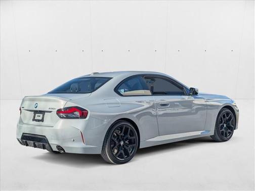 2025 BMW 230 i xDrive