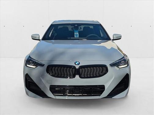 2025 BMW 230 i xDrive