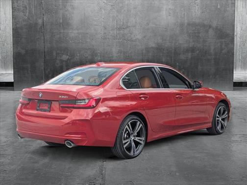 2024 BMW 330 i xDrive