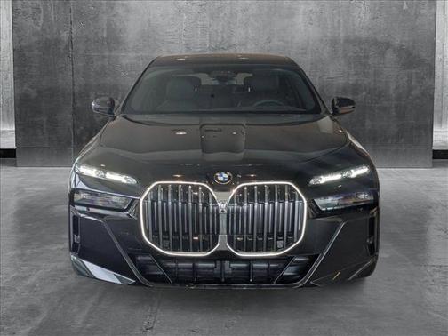 2025 BMW 760 i xDrive
