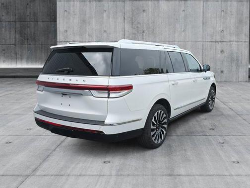 2024 Lincoln Navigator Black Label