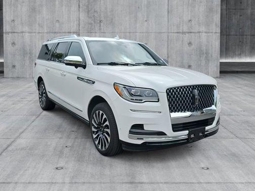 2024 Lincoln Navigator Black Label