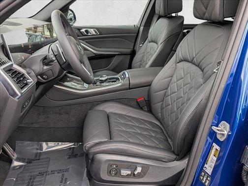 Marina Bay Blue Metallic 2026 BMW X5 M60i