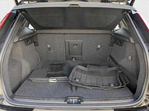 2019 Volvo XC40 T5 Momentum
