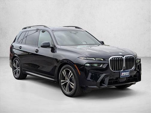 Carbon Black Metallic 2024 BMW X7 xDrive40i