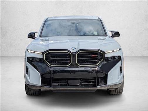 Brooklyn Grey Metallic 2026 BMW XM Label