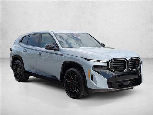 Brooklyn Grey Metallic 2026 BMW XM Label