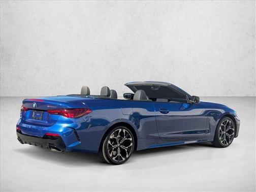 2025 BMW M440 i xDrive