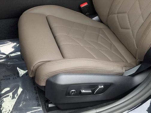 2026 BMW 550e xDrive