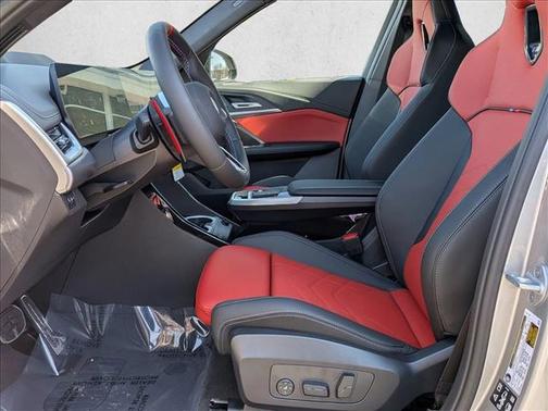 Space Silver Metallic 2026 BMW X1 M35i