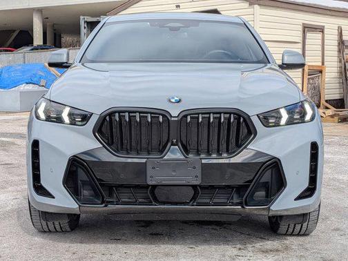 2025 BMW X6 xDrive40i